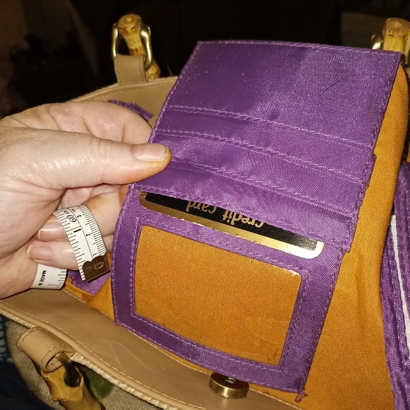 LG Bueno bag detachable accessories! - Picture 8 of 16